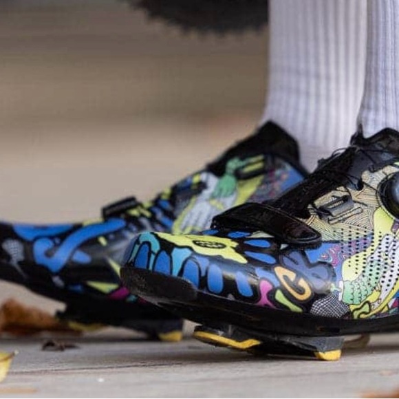 Santic Basquiat Road Cycle Shoes × 1
Black / 41 - Picture 3 of 3